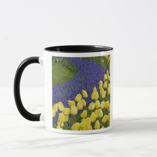 Taza Patrón de jardín de flores de jacinto de uva y (Izquierda)
