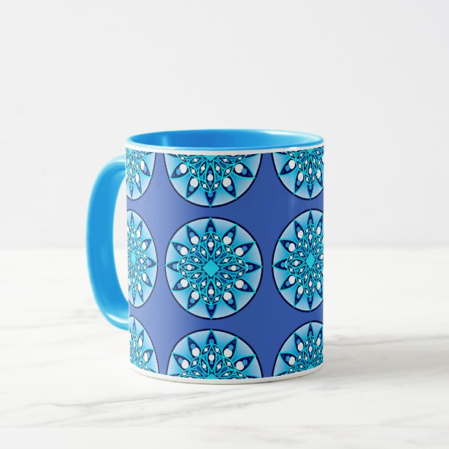 Taza Patrón de Mandala en turquesa, cobalto y blanco (Anverso izquierdo)