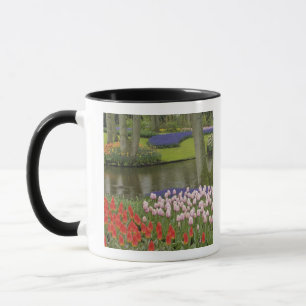 Taza Patrón de tulipanes y flores de jacinto de uva,