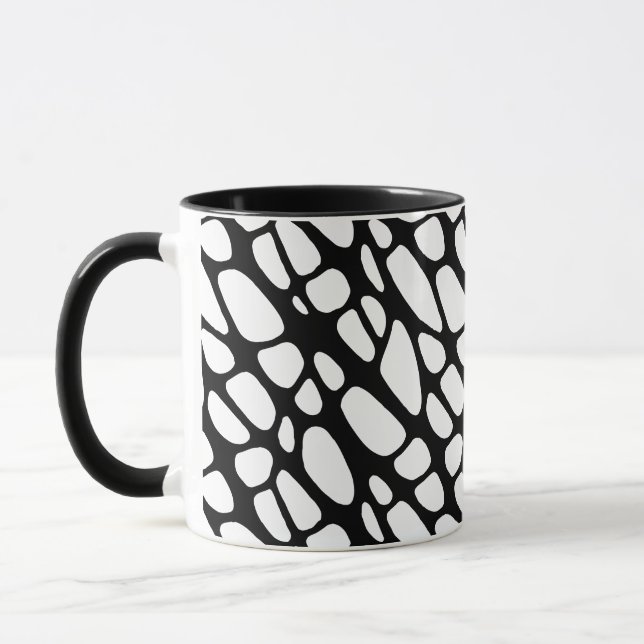 Taza Patrón web orgánico gótico negro y blanco (Izquierda)