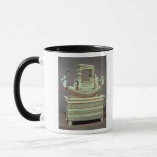 Taza Pecho con un barco adornado con dos cabezas