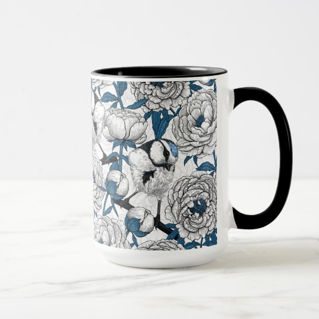 Taza peonías blancas y aves de teta azul (Derecha)