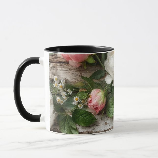 Taza peonías y madera desgastada (Izquierda)