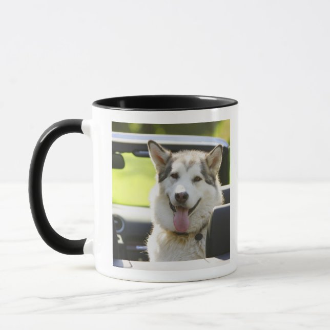 Taza Perro fornido del convertible (Izquierda)