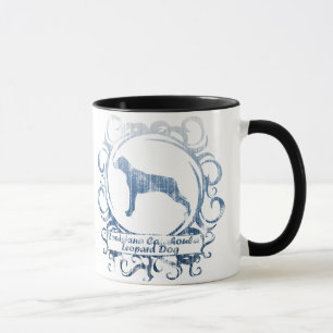 Taza Perro resistido con clase del leopardo de Luisiana