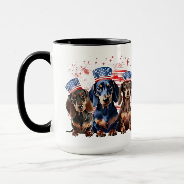 TAZA PERROS SALCHICHAS PATRIÓTICOS ADORABLES (Izquierda)