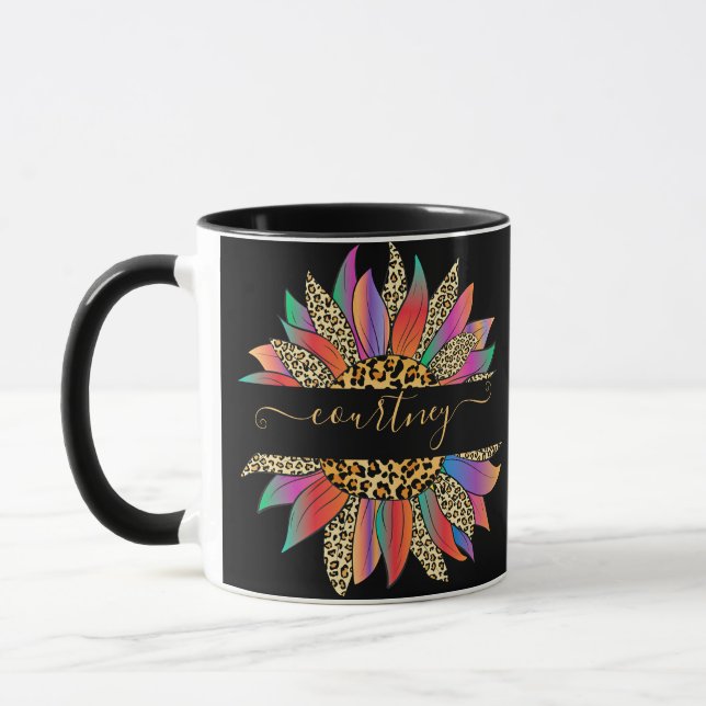 Taza personalizada con estampado de arcoíris y leo (Izquierda)