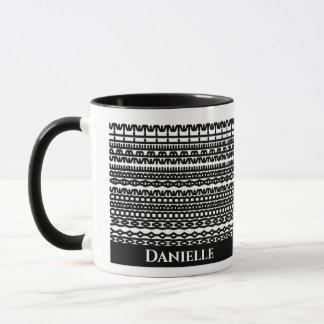 Taza personalizada con texto oculto en patrón geom