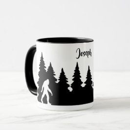 Taza Personalized Bigfoot Sasquatch Silhouette Forest