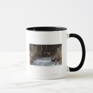 Taza Pescadores que pescan en la cala de la