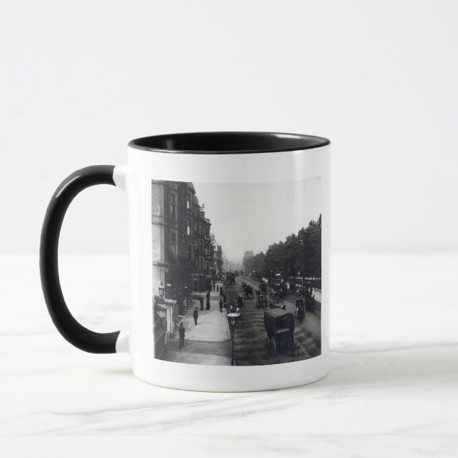 Taza Piccadilly, Londres (Izquierda)
