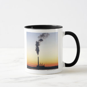 Taza Pila de humo de la central eléctrica