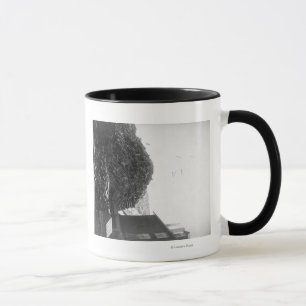 Taza Pila de la madera de construcción fuera de la