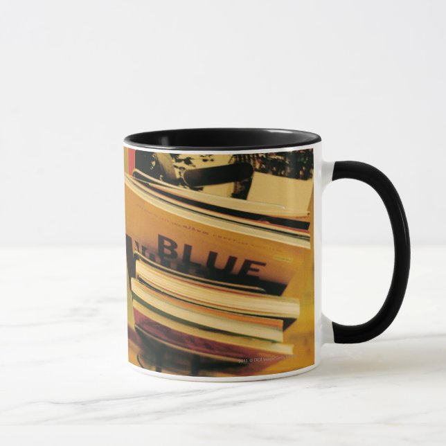 Taza Pila de libros y de revistas (Derecha)