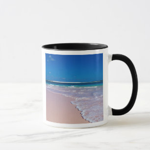 Taza Playa de arena rosa en Conch Bay, Cat Island,