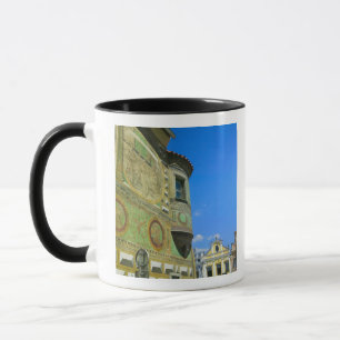 Taza plaza del casco antiguo rodeada de siglo XVI