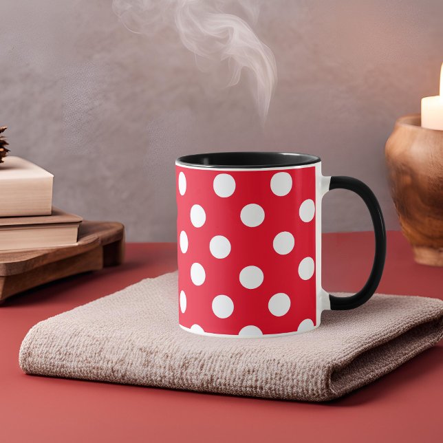 Taza polka blanco en rojo (Subido por el creador)