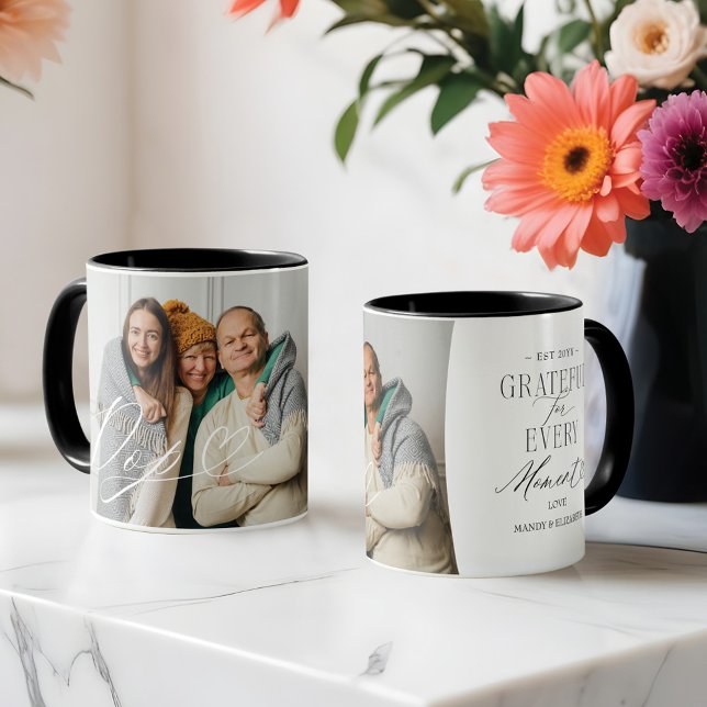 Taza Pop Script: Agradecimiento por cada momento de la  (Pop Script Heart Grateful for Every Moment Photo Mug)