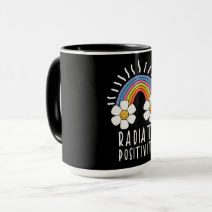 Taza Positividad de radiación Arcoiris y flores de co