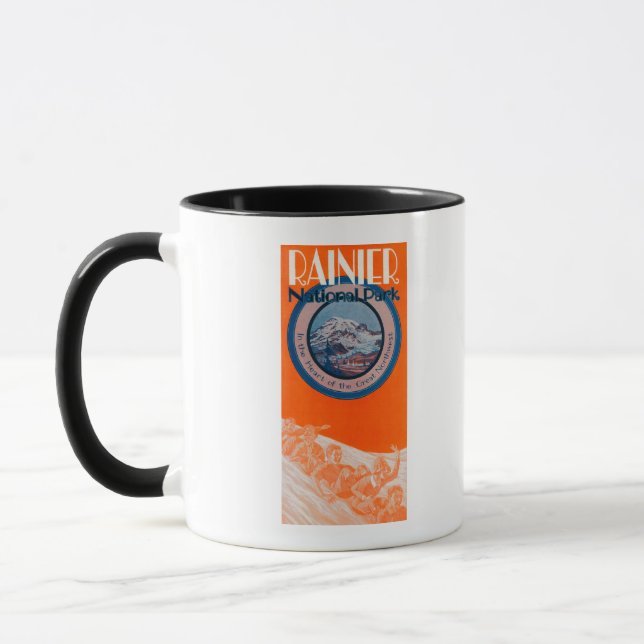 Taza Poster Mount Rainier - Sledding (Izquierda)