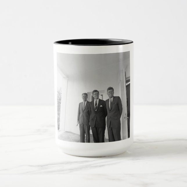 Taza Presidente John Kennedy y Brothers American Camelo (Centro)