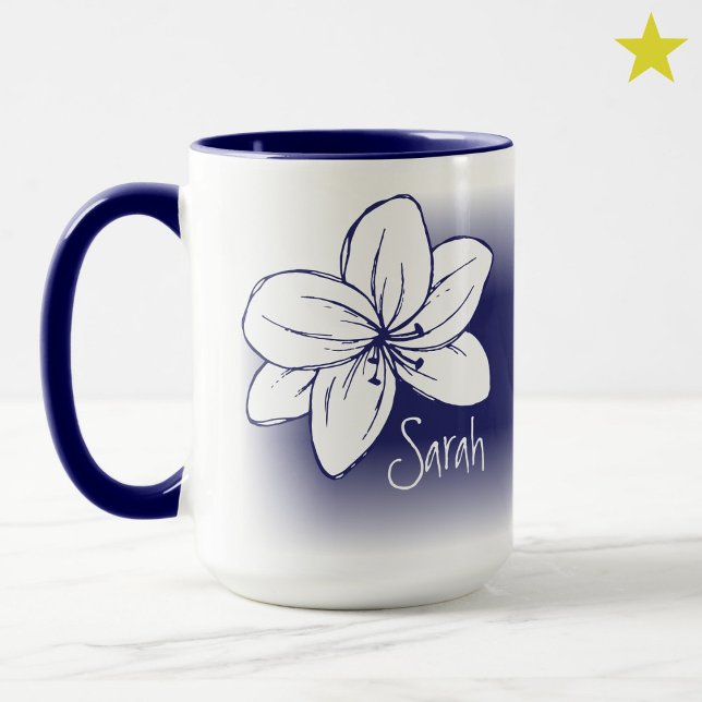 Taza Pretty Blue White Flower Drawing Custom Name (Subido por el creador)