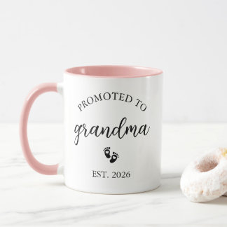 Taza Promoted to Grandma 2026 Mug New Grandmother