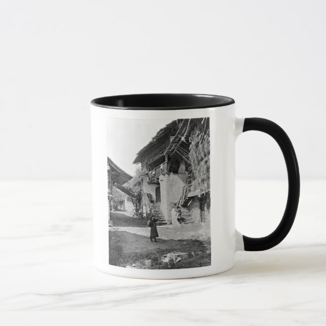 Taza Pueblo de Valais, comienzo del siglo XX (Derecha)