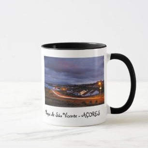 Taza Pueblo en el crepúsculo