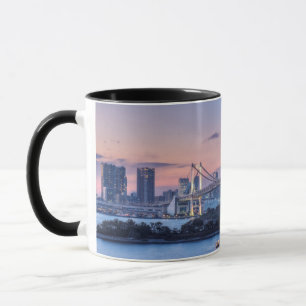 Taza Puente arco iris en crepúsculo