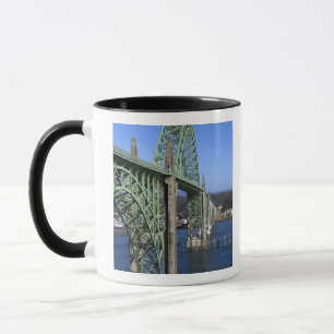 Taza Puente de la Bahía Yaquina que atraviesa la Bahía