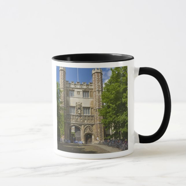 Taza Puerta al Trinity College y filas de bicicletas, (Derecha)