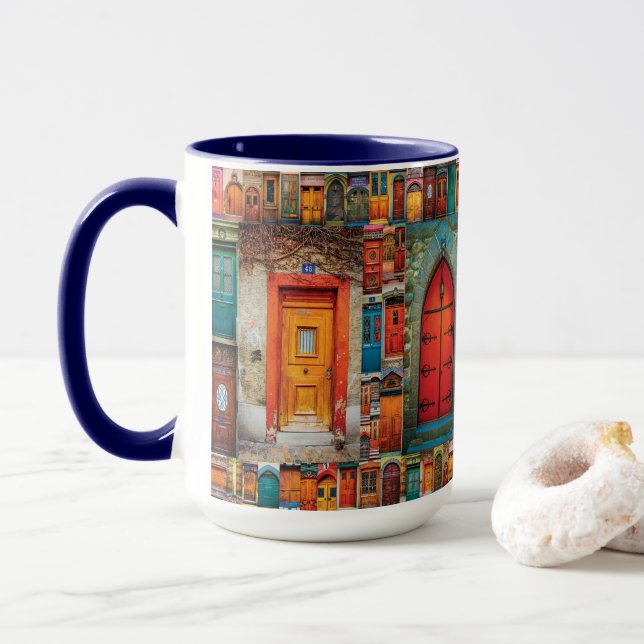 Taza Puertas antiguas del patrón mundial azul moderno (Con donut)
