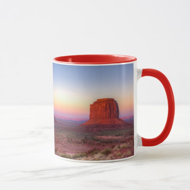 Taza Puesta de sol sobre Monument Valley Arizona (Derecha)