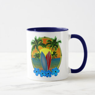 Taza Puesta del sol y tablas hawaianas