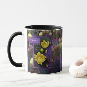 Taza Púrpura Pear Opuntia Cactus Flores Amarillas
