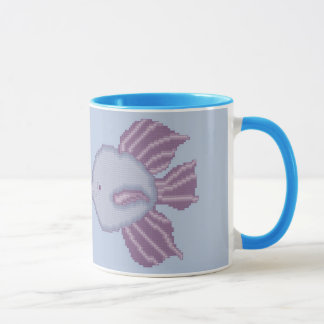 Taza que se besa del púrpura y violeta de los