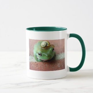 Taza Rana con el gorra del caracol