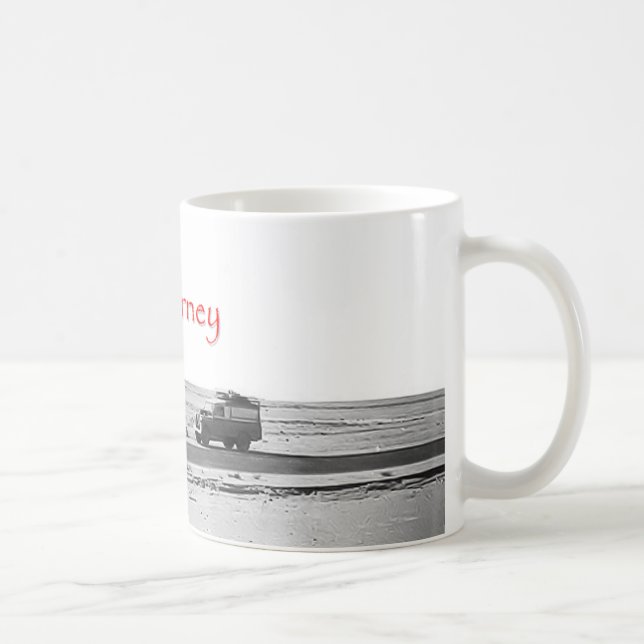 Taza rara de la travesía del desierto del viaje de (Derecha)