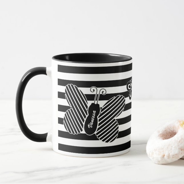Taza Rayas blancos y negros de moda de la mariposa con (Con donut)
