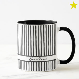 Taza Rayas minimalistas de acuarela negra con nombre pe