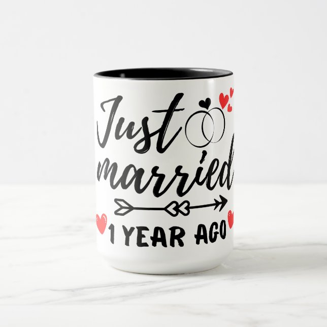 Taza Recién casado hace un año, primer aniversario Boda (Centro)