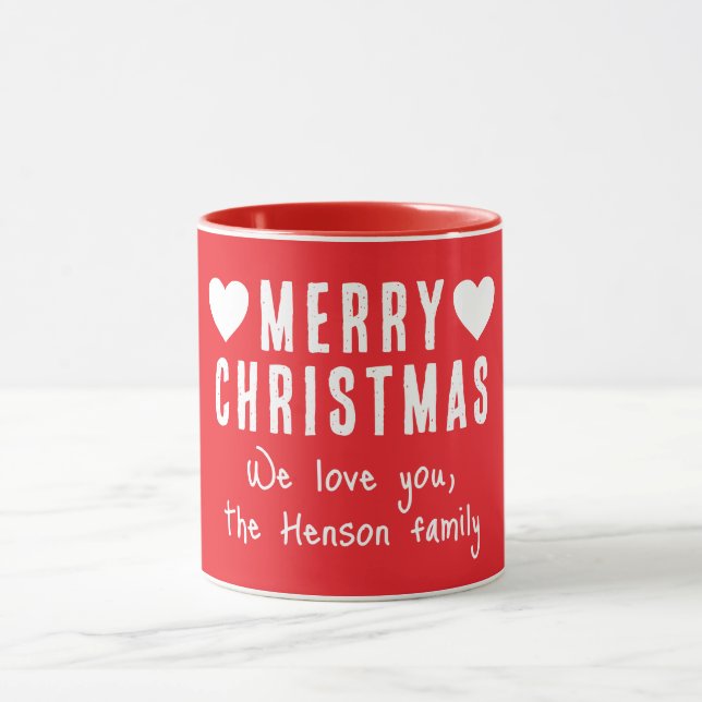 Taza Red Hearts Merry Christmas Family Name Gift (Centro)