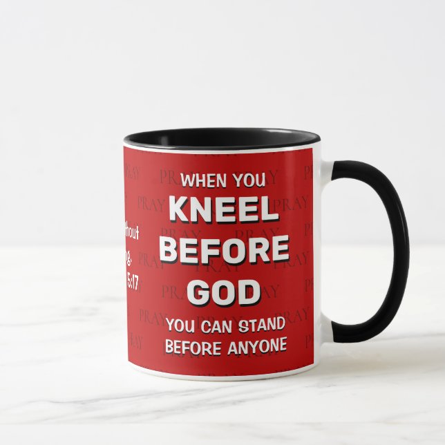 Taza Red KNEEL ANTES DE LA Oración DE DIOS (Derecha)