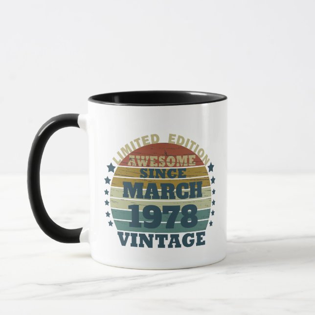 Taza Regalo de cumpleaños vintage personalizado (Izquierda)