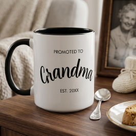 Taza Regalo de Revelación de Embarazo Ascendida a Abuel