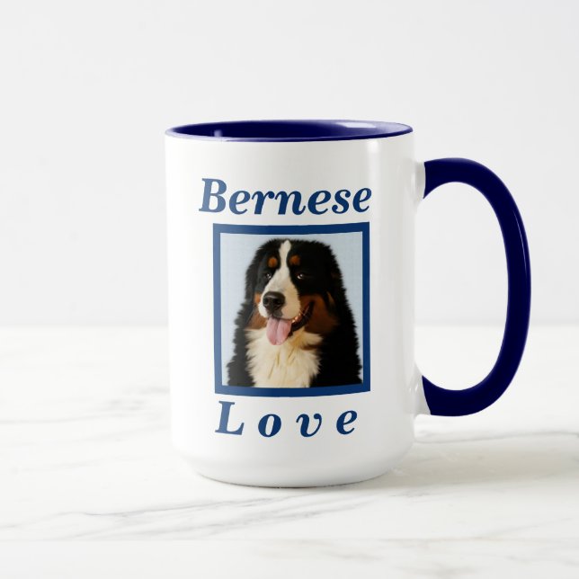 Taza Regalo del perro del amor de la montaña de Bernese (Derecha)