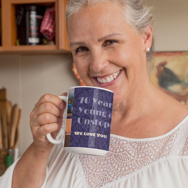 Taza Regalos de Collage de fotos personalizado para una (Custom Photo Collage Gifts for 70 Year Old Woman Mug)