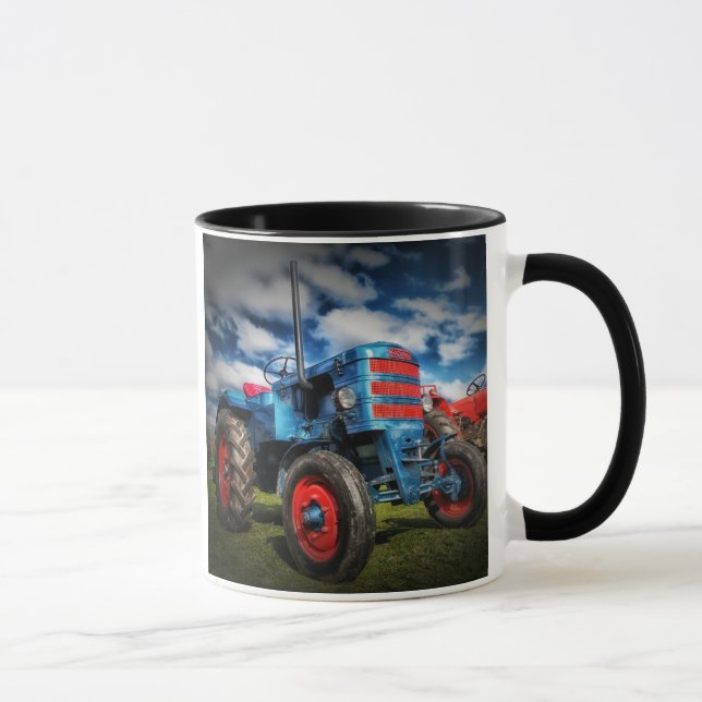 Taza Regalos de tractores de antigüedades rojas de Guay (Derecha)