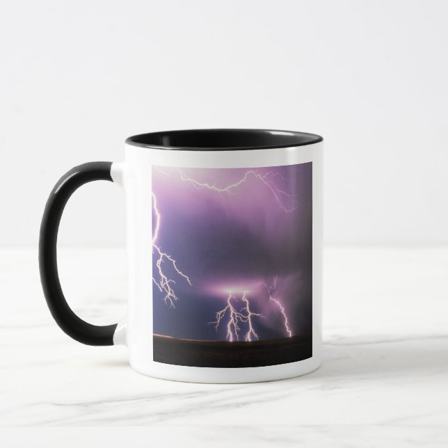Taza Relámpago. (Izquierda)
